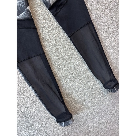 CALIA Leggings Women's‎ XS Black White Floral Mesh Panel 7/8 Tight Fit NEW - Picture 6 of 9